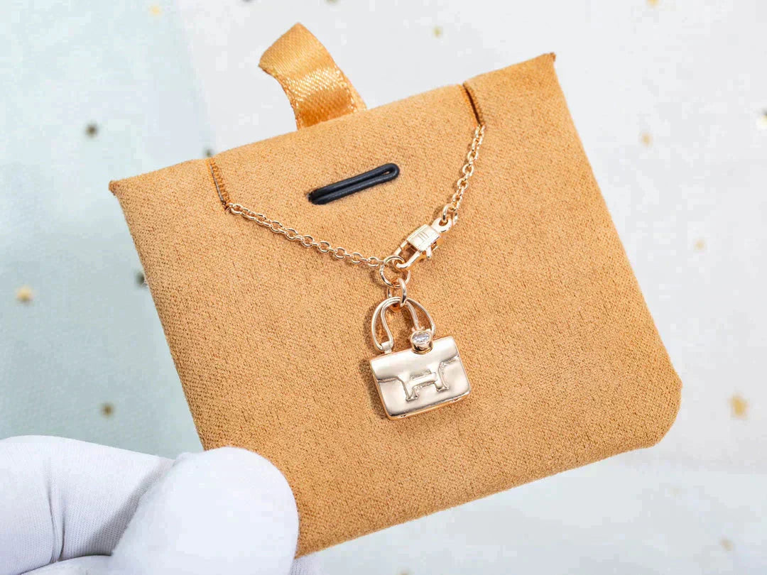 [baslovejewels]AMULETTE PEDANT ROSE GOLD NECKLACE