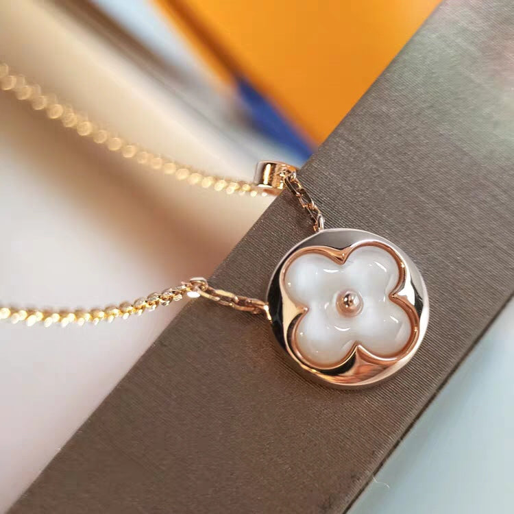 [baslovejewels]SUN MOP GOLD 1 DIAMOND NECKLACE