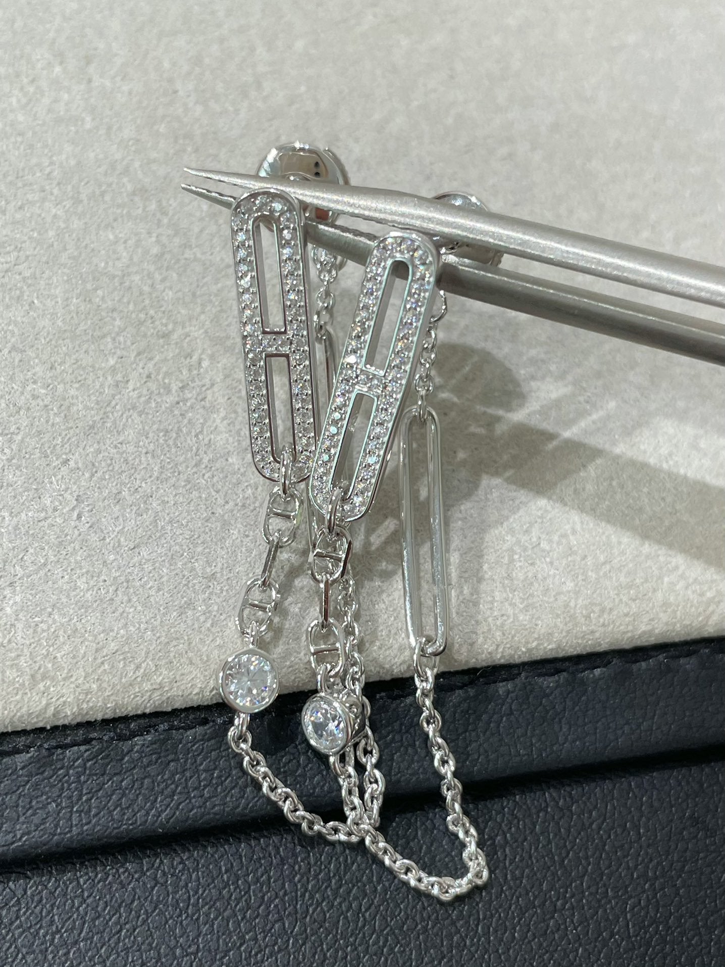 [baslovejewels]CHAINE CHAOS DIAMOND DROP EARRINGS