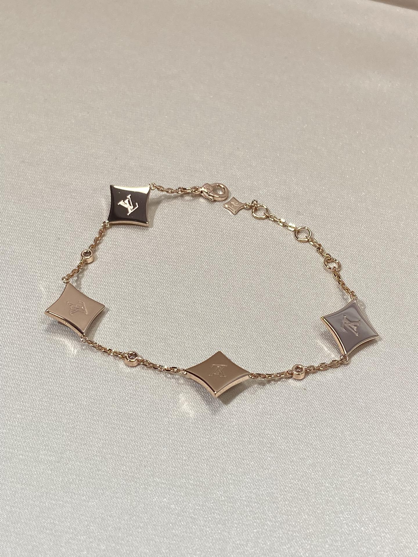 [baslovejewels]STAR 4 MOTIF MOP DIAMOND PINK GOLD BRACELET