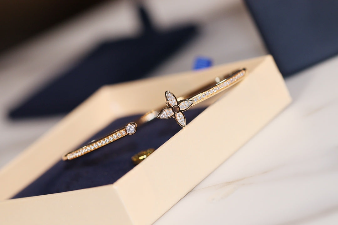 [baslovejewels]IDYLLE GOLD OPEN BRACELET DIAMOND PAVED