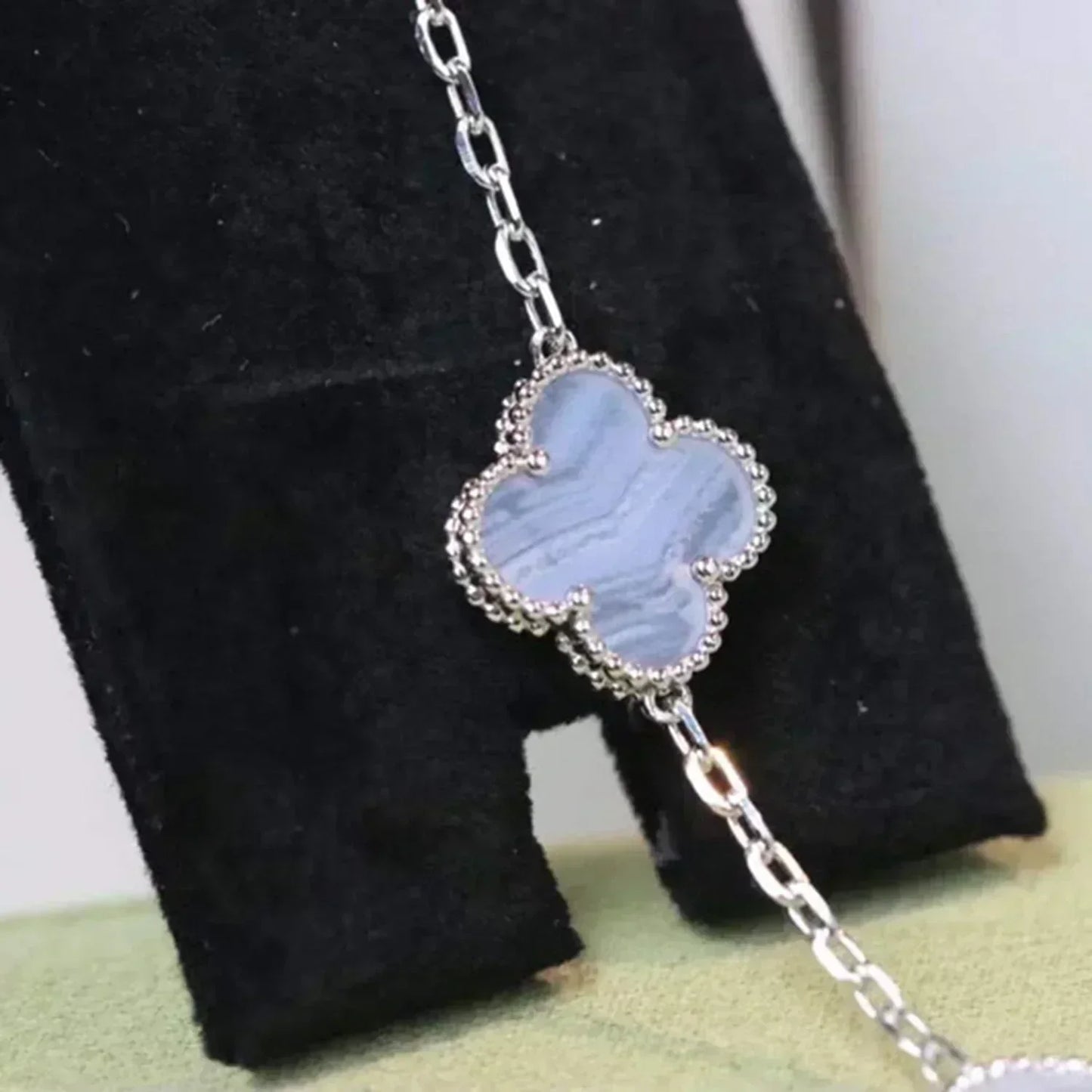 [baslovejewels]CLOVER  5 MOTIF PURPLE CHALCEDONY BRACELET SILVER